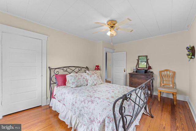 11605 PARKGATE DR, Nokesville, VA 20181