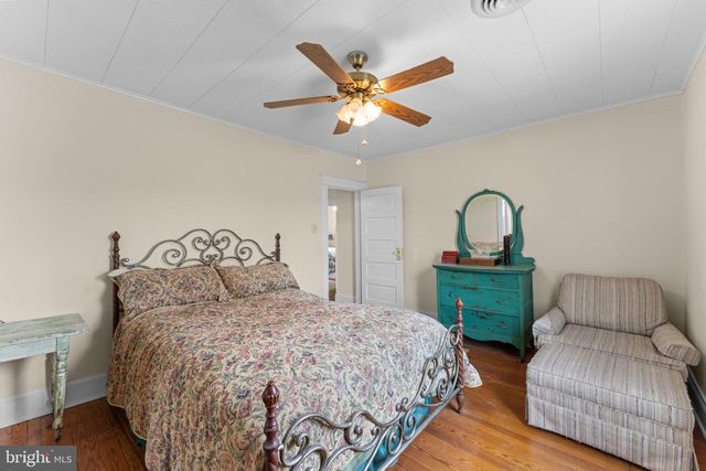11605 PARKGATE DR, Nokesville, VA 20181