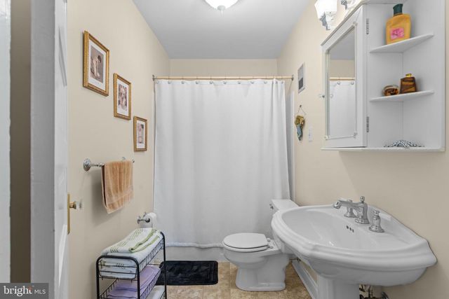 11605 PARKGATE DR, Nokesville, VA 20181
