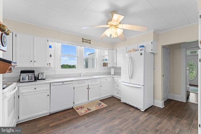 11605 PARKGATE DR, Nokesville, VA 20181
