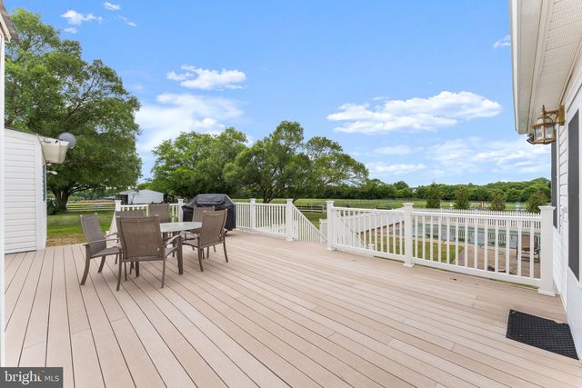 11605 PARKGATE DR, Nokesville, VA 20181