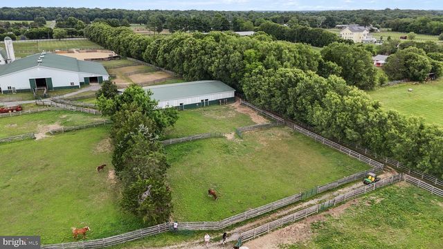 11605 PARKGATE DR, Nokesville, VA 20181