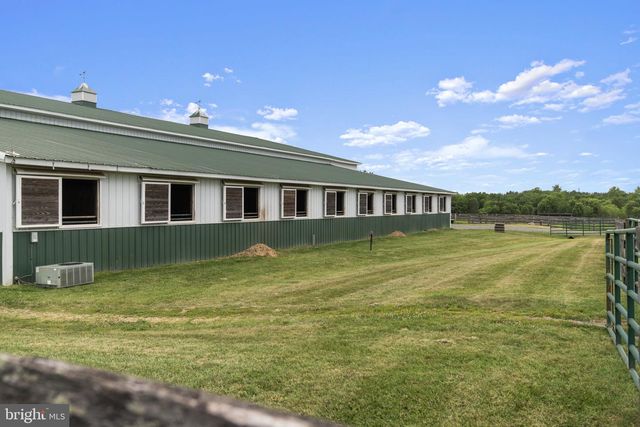 11605 PARKGATE DR, Nokesville, VA 20181