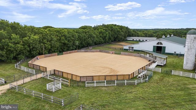 11605 PARKGATE DR, Nokesville, VA 20181
