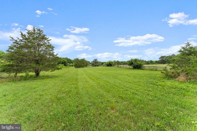 11605 PARKGATE DR, Nokesville, VA 20181