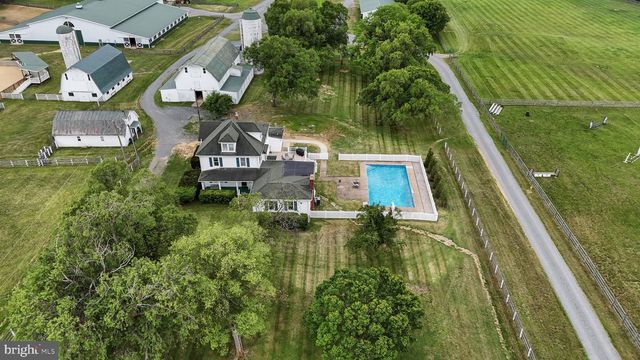 11605 PARKGATE DR, Nokesville, VA 20181