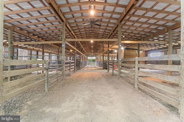 11605 PARKGATE DR, Nokesville, VA 20181