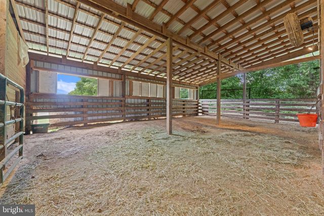 11605 PARKGATE DR, Nokesville, VA 20181