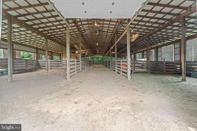 11605 PARKGATE DR, Nokesville, VA 20181
