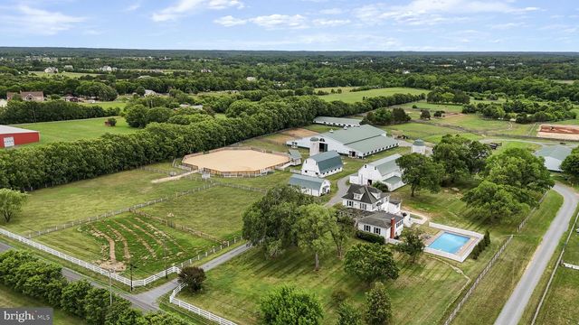 11605 PARKGATE DR, Nokesville, VA 20181