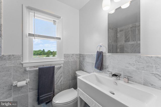 11605 PARKGATE DR, Nokesville, VA 20181