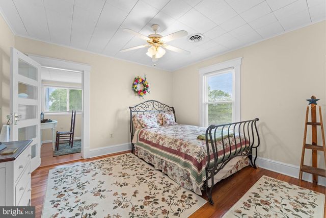 11605 PARKGATE DR, Nokesville, VA 20181