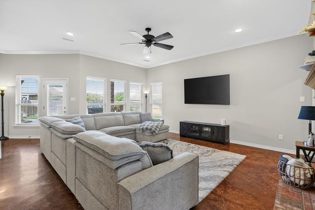 6000 Oak Creek, Midland, TX 79707