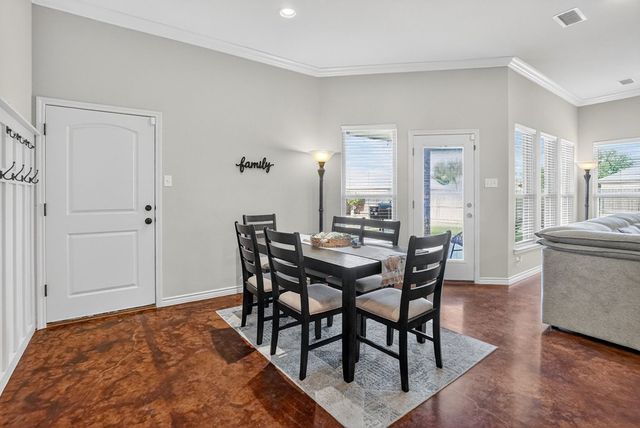 6000 Oak Creek, Midland, TX 79707