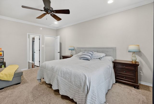 6000 Oak Creek, Midland, TX 79707