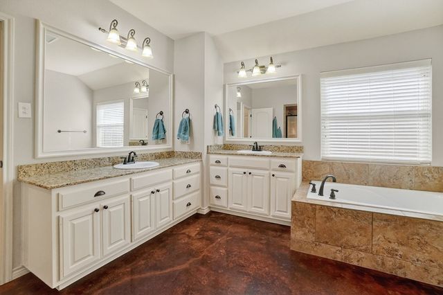 6000 Oak Creek, Midland, TX 79707