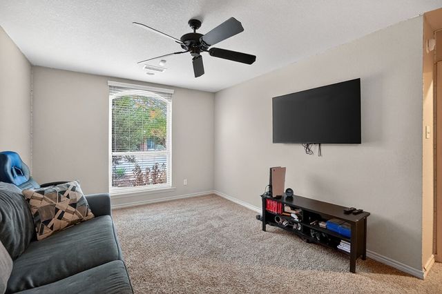 6000 Oak Creek, Midland, TX 79707