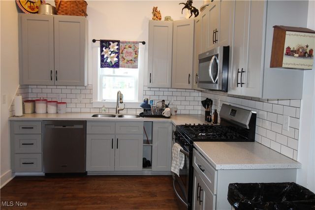 822 W Market Street, Orrville, OH 44667