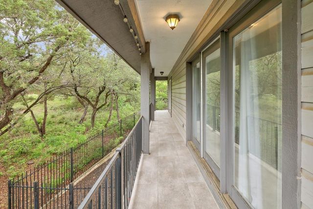 4605 Beechwood HOLW, Austin, TX 78731