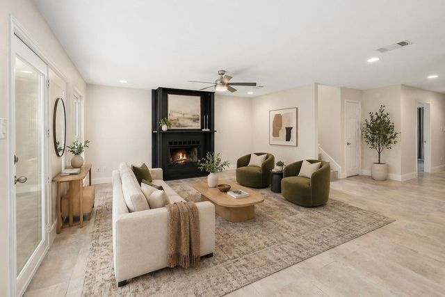 4605 Beechwood HOLW, Austin, TX 78731