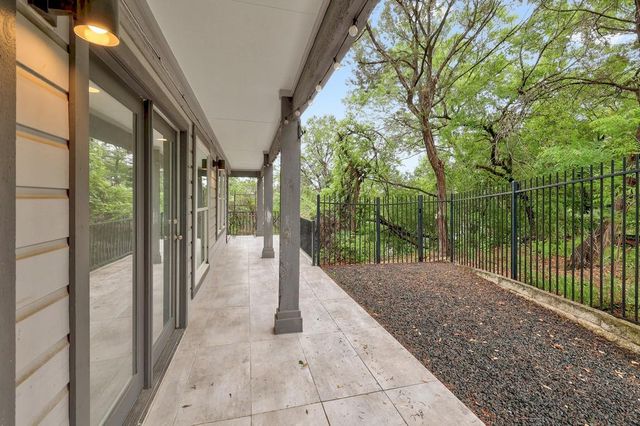 4605 Beechwood HOLW, Austin, TX 78731