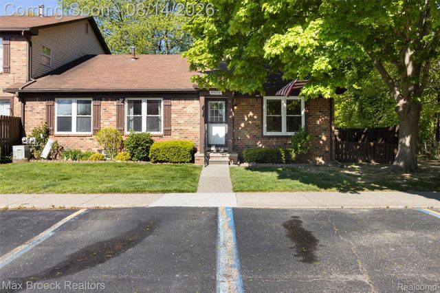 35278 Bristlecone, Clinton Charter Township, MI 48035