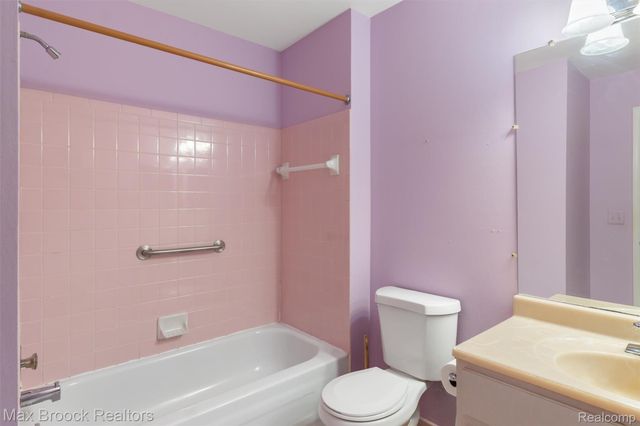 35278 Bristlecone, Clinton Charter Township, MI 48035