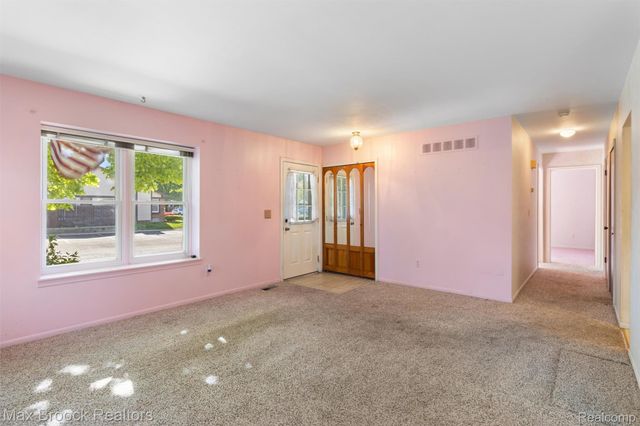 35278 Bristlecone, Clinton Charter Township, MI 48035