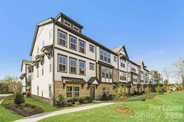 908 Mary Max Drive, Davidson, NC 28036