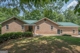 2235 WEST Road, Williamson, GA 30292