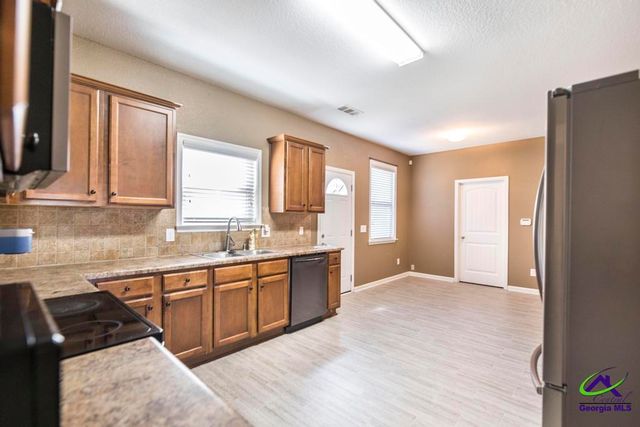 141 Back Cedar Lane, Warner Robins, GA 31093