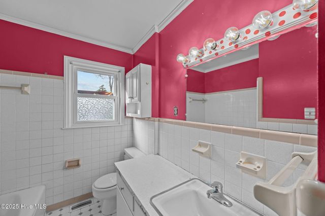 1018 Karen Drive, New Bern, NC 28562