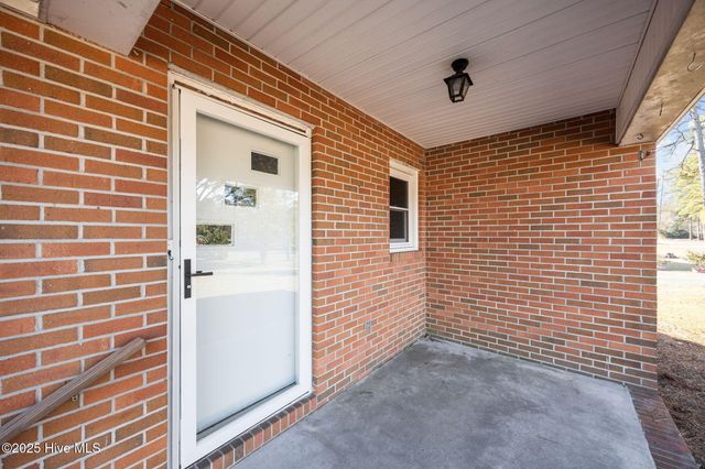 1018 Karen Drive, New Bern, NC 28562