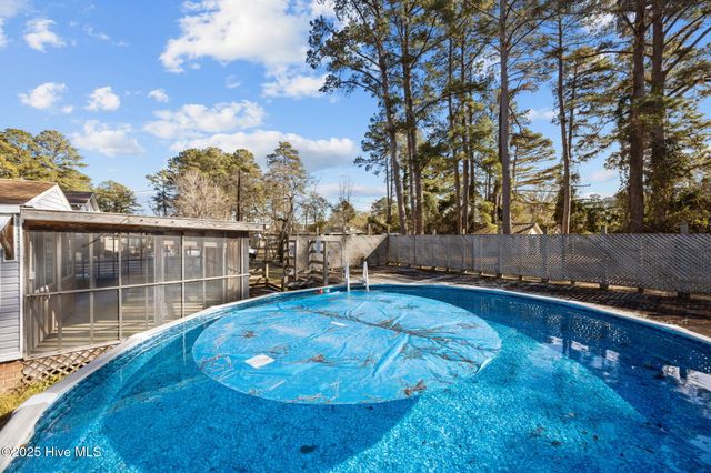 1018 Karen Drive, New Bern, NC 28562