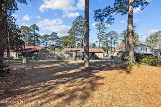 1018 Karen Drive, New Bern, NC 28562