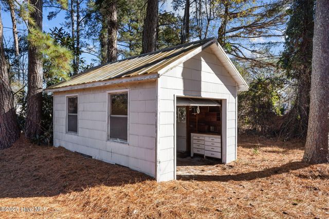 1018 Karen Drive, New Bern, NC 28562