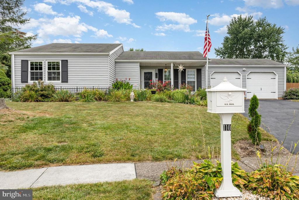 110 HEATHER DR, Harrisburg, PA 17112
