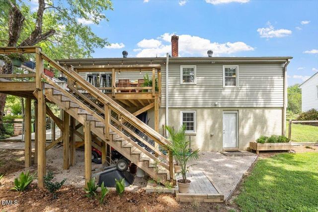 1106 N King Charles Road, Raleigh, NC 27610