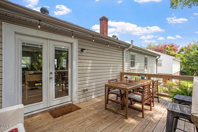 1106 N King Charles Road, Raleigh, NC 27610