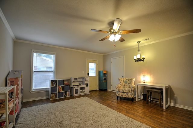 708 Mockingbird Lane, Kerrville, TX 78028