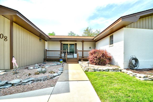 708 Mockingbird Lane, Kerrville, TX 78028