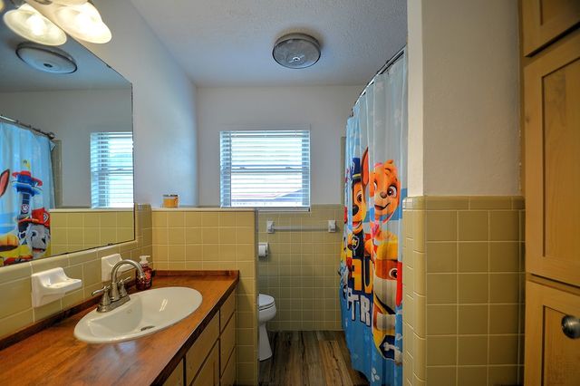 708 Mockingbird Lane, Kerrville, TX 78028