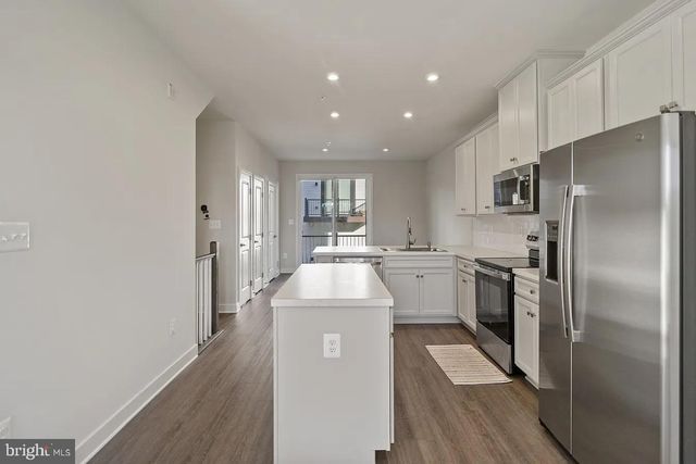 837 LENNOX ST, Baltimore, MD 21217