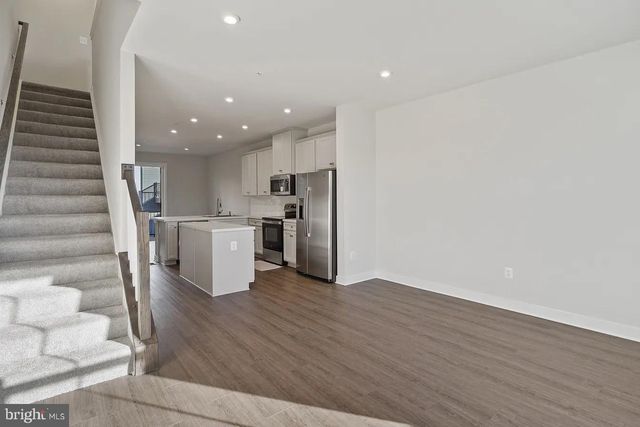 837 LENNOX ST, Baltimore, MD 21217