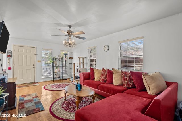 120 Charter Drive, Wilmington, NC 28403