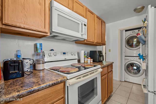 120 Charter Drive, Wilmington, NC 28403