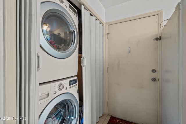 120 Charter Drive, Wilmington, NC 28403