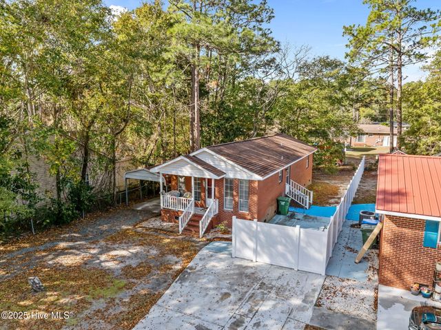 120 Charter Drive, Wilmington, NC 28403