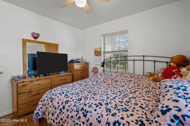 120 Charter Drive, Wilmington, NC 28403