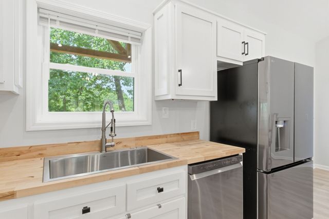 925 Sumac Rd, Pulaski, TN 38478